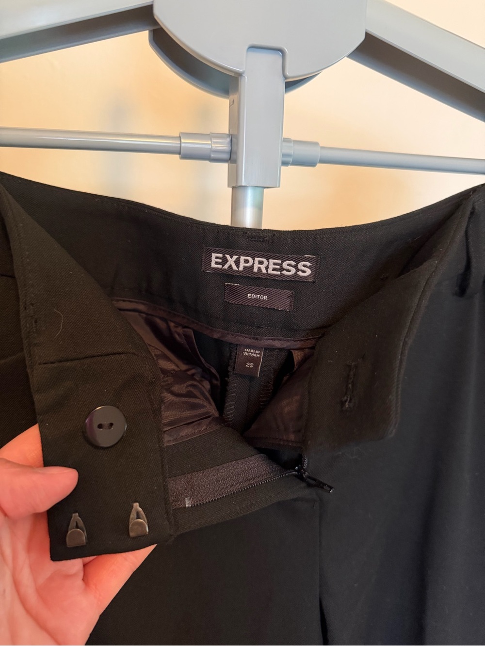 Express Editor Pants (Size 2S) - Picture 4 of 9